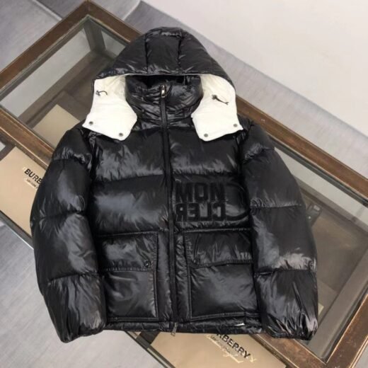 Moncler Doudoune courte Vistule noire