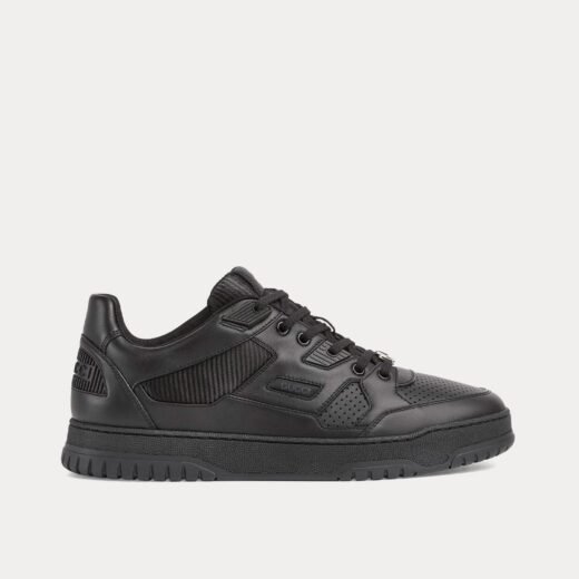 Gucci Baskets basses en cuir perforé noir avec G entrelacés – 35