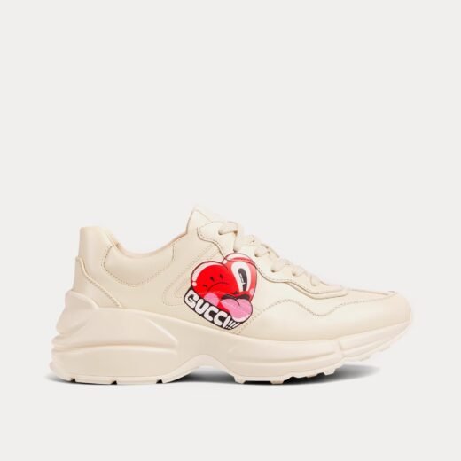 Gucci Baskets basses Rhyton en cuir ivoire avec cœur sérigraphié x Hattie Stewart – 35