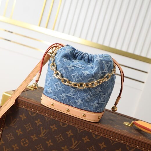 Louis Vuitton Nano Noé en denim monogrammé bleu