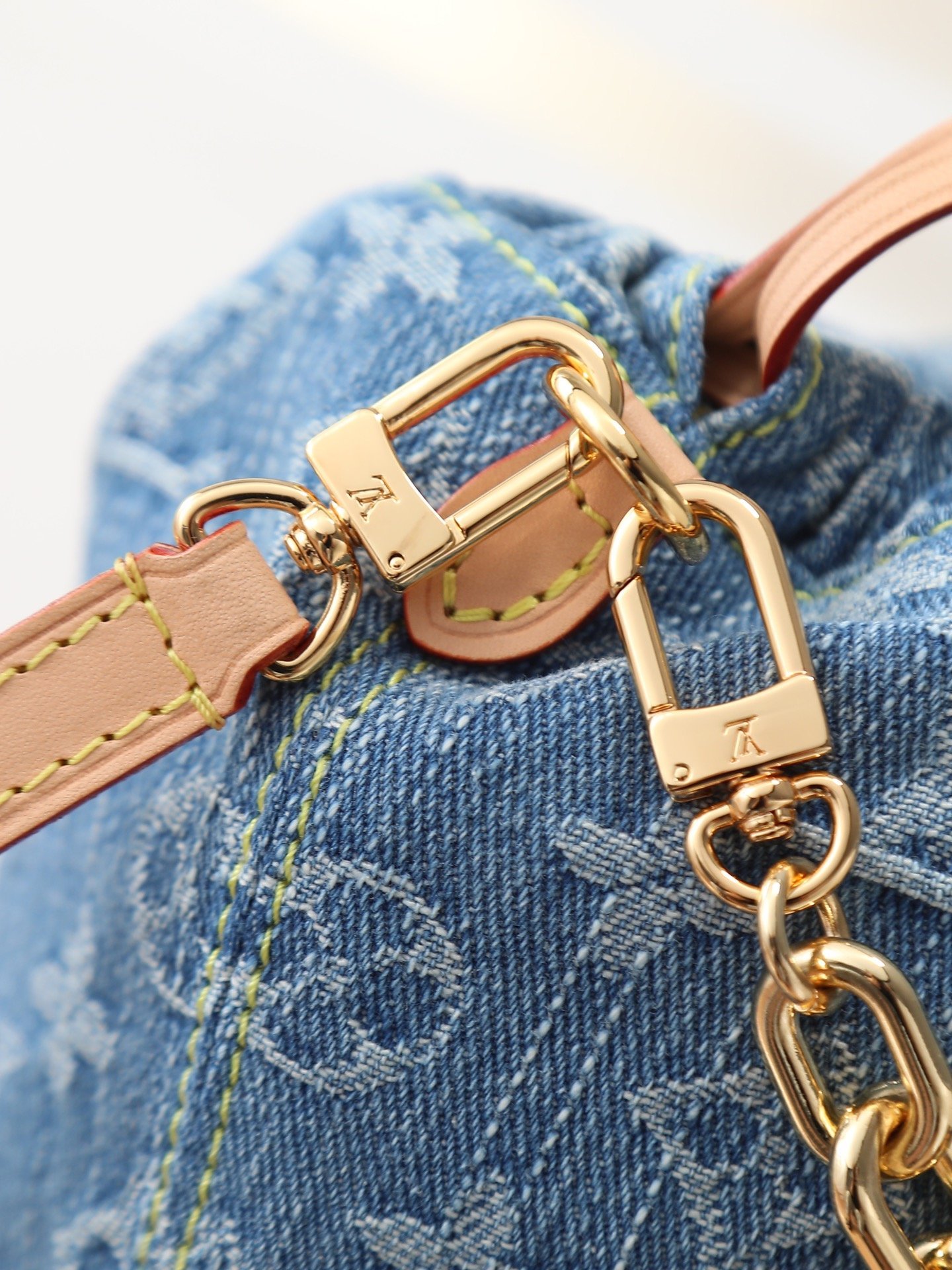 Louis Vuitton Nano Noé en denim monogrammé bleu – Image 5