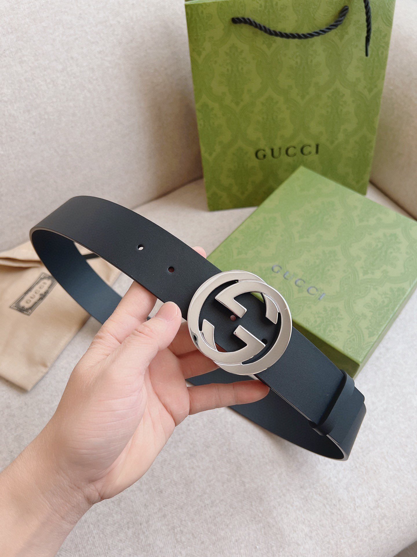 Gucci ceinture Interlocking G réversible – Image 6