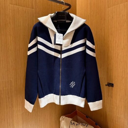 Louis Vuitton gilet zippé à capuche bleu marine et écru