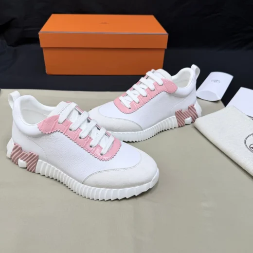 Hermes bouncing Blanche/Rose