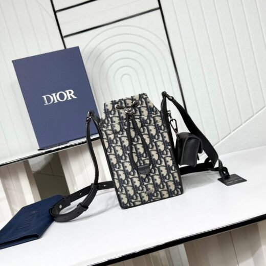 Dior Drawstring Bag Oblique – Noir et gris